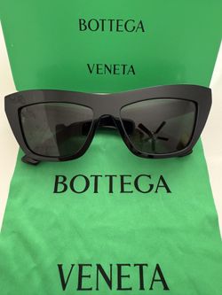 BOTTEGA VENETA BLACK SUNGLASSES 