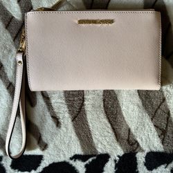 Light Pink Michael Kors Wallet