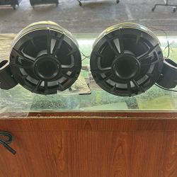 8” TOWER SPEAKERS WITH BT 