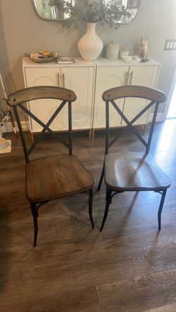 2 dinning chairs
