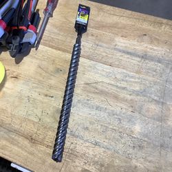 Bosch Bulldog Xtreme 1 in. x 16 in. x 18 in. SDS-Plus Carbide Rotary Hammer Drill Bit