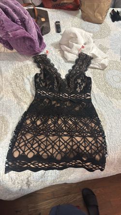 ML Monique Lhuillier Black Lace Dress
