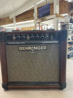 Behringer Acoustic Amp