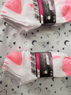 20 Pairs Avia Performance Lightweight Socks ( Ladies)