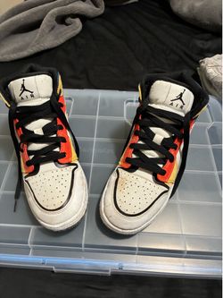 Nike Air Jordan 1 Mid SE