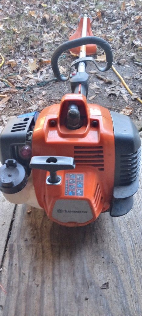 Husqvarna 130L With Digital And Smart Technology