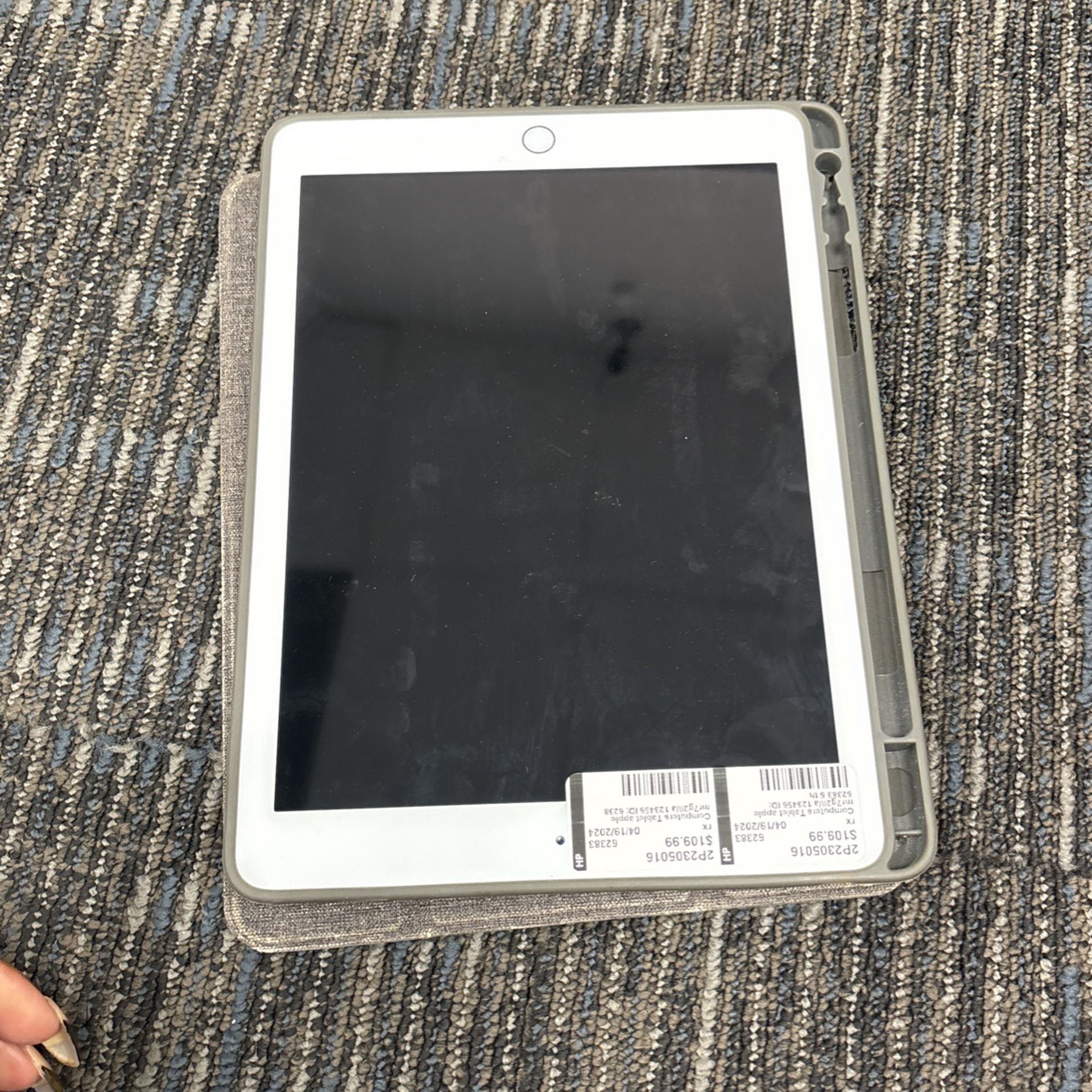 Apple iPad six generation mr7g2ll/a