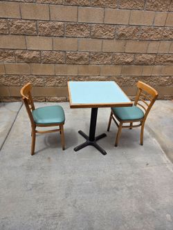 BRISTRO TABLE SET