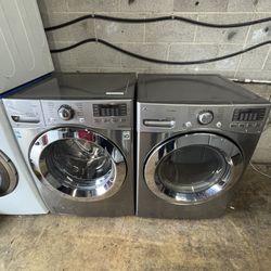 Grey LG Front Load Washer And Dryer Set In Excellent Condition!