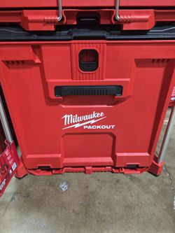 Milwaukee Packout Rolling Drawer Tool Box