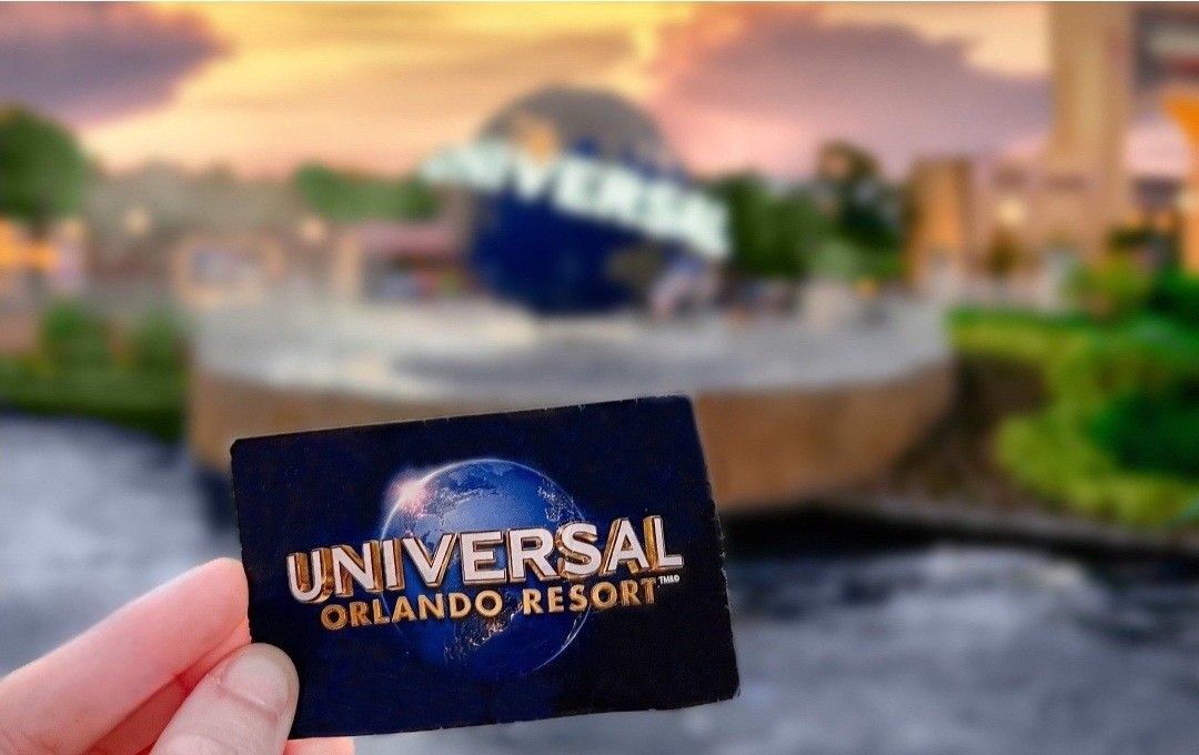 UNIVERSAL ORLANDO WITH EXPRESS PASS