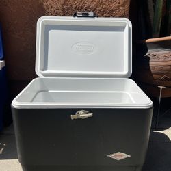 Coleman Cooler Ice Chest 