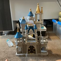 Walt Disney World  Park Cinderella  Princess  Light Up Fireworks Castle Playset
