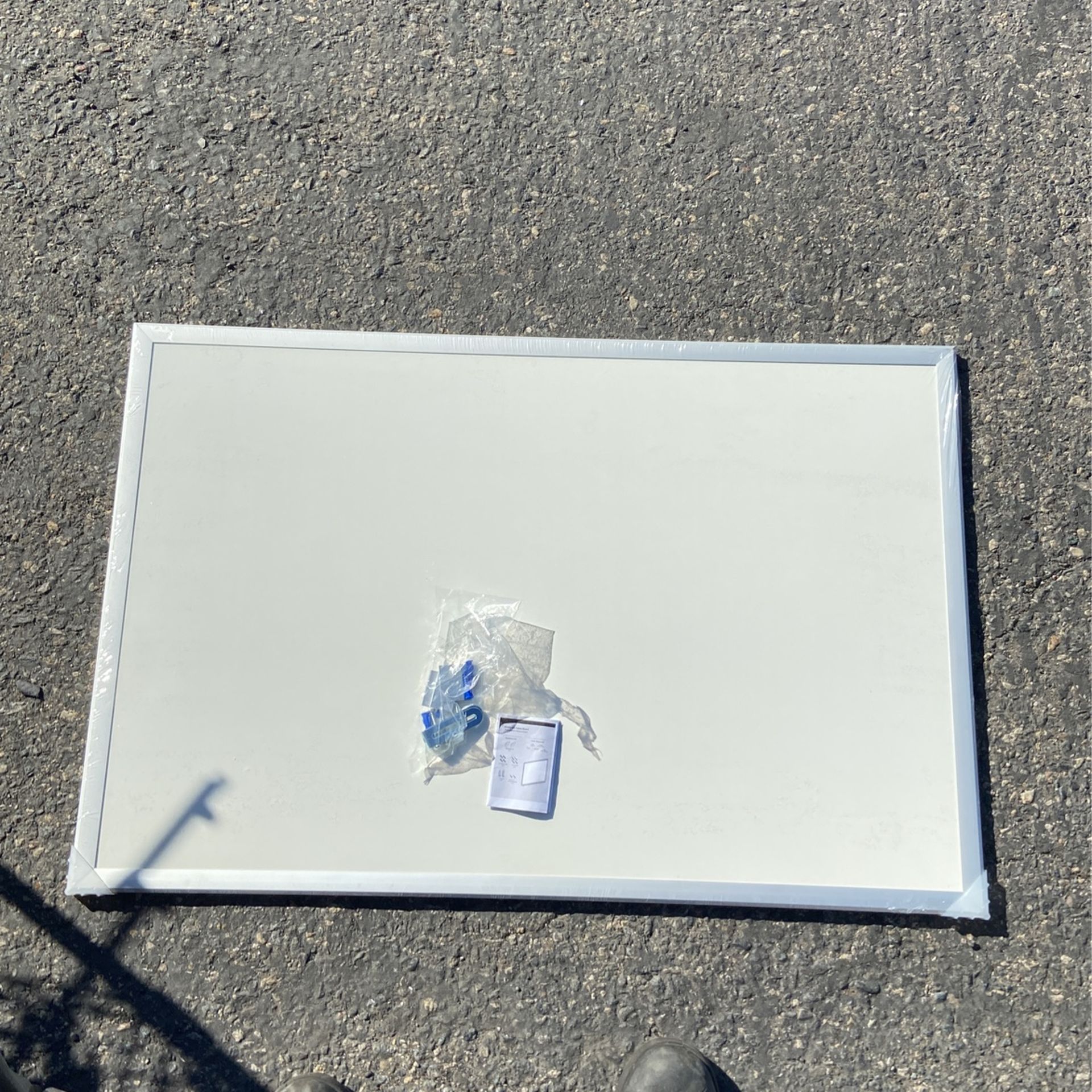 Mountable White Board