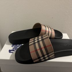 Sandalias Burberry 