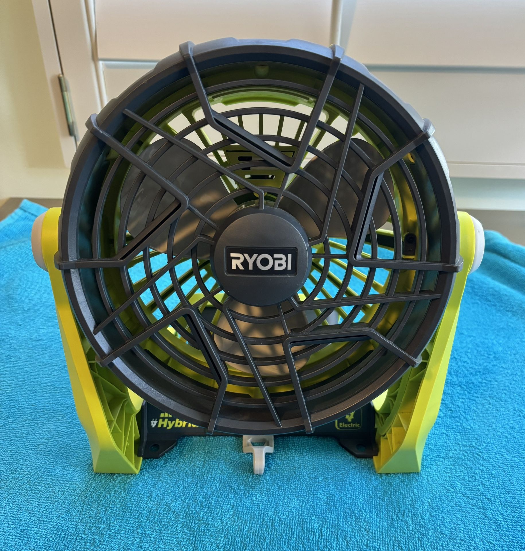 RYOBI ONE 9 INCHES HYBRID FAN BATTERY OR ELECTRIC