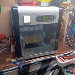 Da Vinci 1.0 Aio With Built In 3D Scanner 