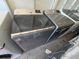 MAYTAG EXTRA POWER TOP LOAD JUMBO 5.3 CU FT TOP LOAD WASHER AND GAS DRYER
