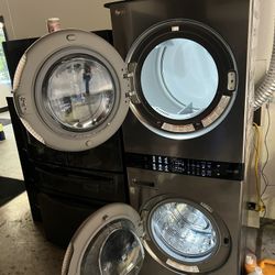 LG Washer/Dryer Stacked Unit (Gas) 