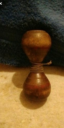 Very old (DIABOLO) toy wooden Chinese yo-yo