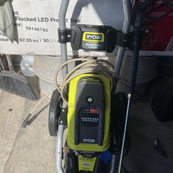 Ryobi Pressure Washer 2500 Psi Exellent Conditions