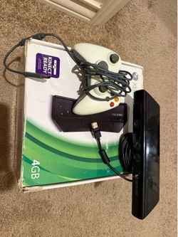 Xbox 360 Slim 4GB Bundle with Kinect & Controller - Tested & Working!