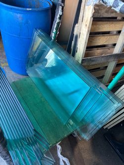 GLASS PANELS FOR CUBICLES / OFFICES