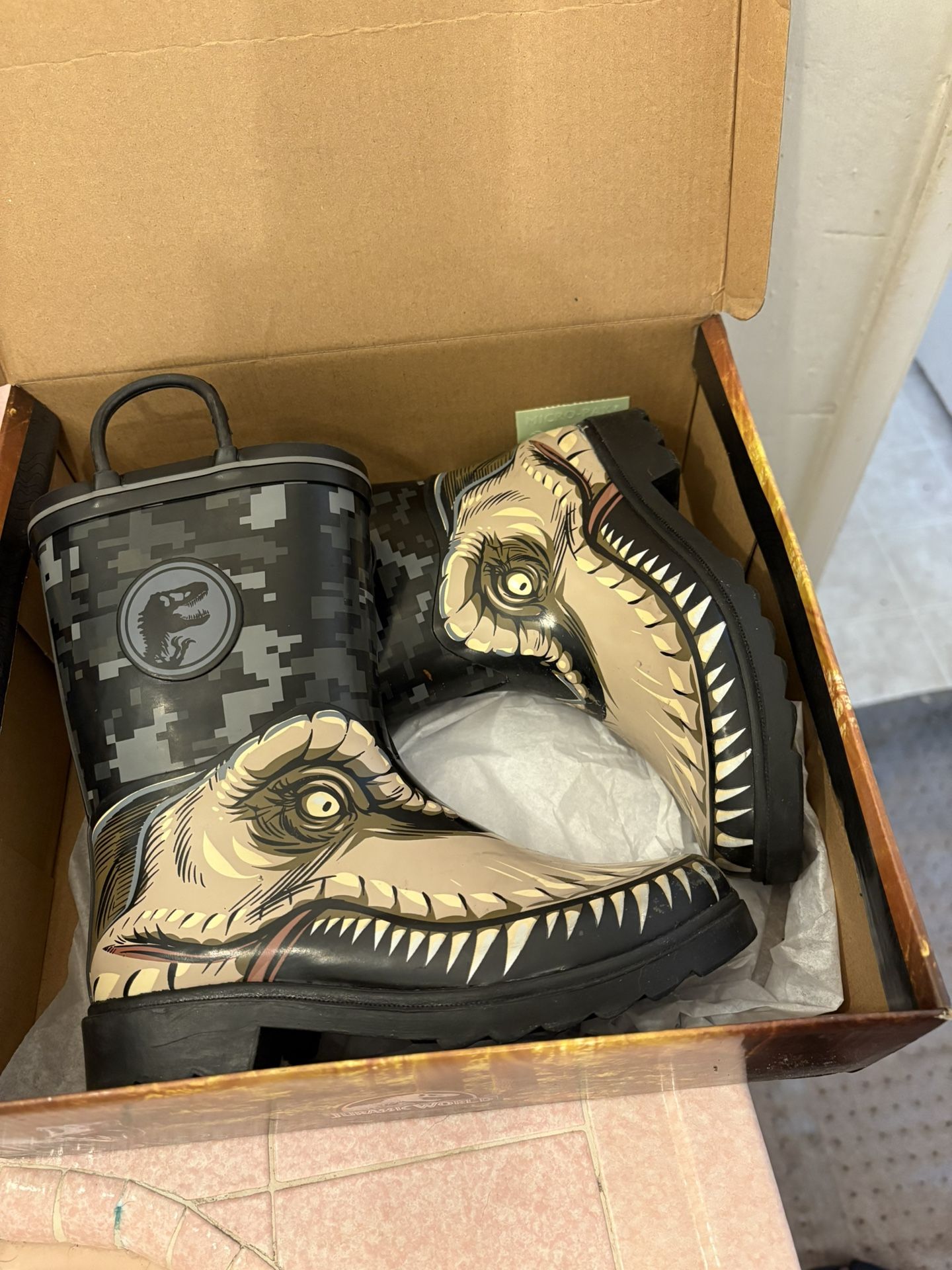Kids Rain Boots With Box