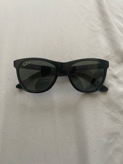 Black Ray Bans