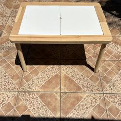 Mesa Pequeña Para Ninos