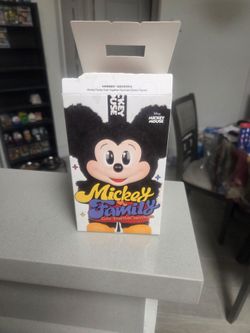 Popmart Mickey Family