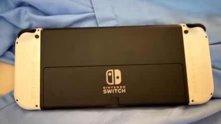 Almost new Nintendo switch OLED MODEL