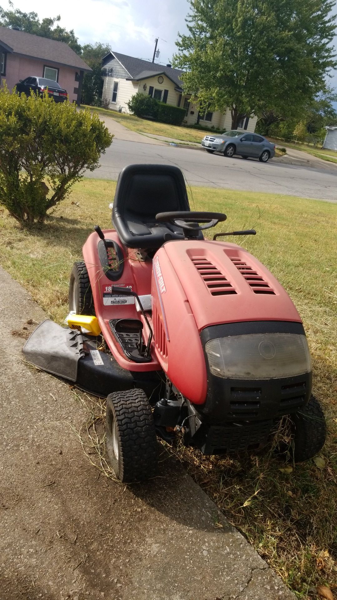 Lawn mover tractor