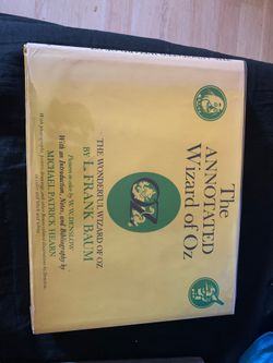 Vintage wizard of oz book