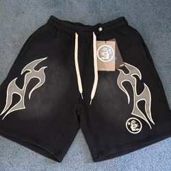 Black & white Hellstar shorts, size small