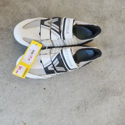 Cycling Shoes.  Size 7.5 Or 7