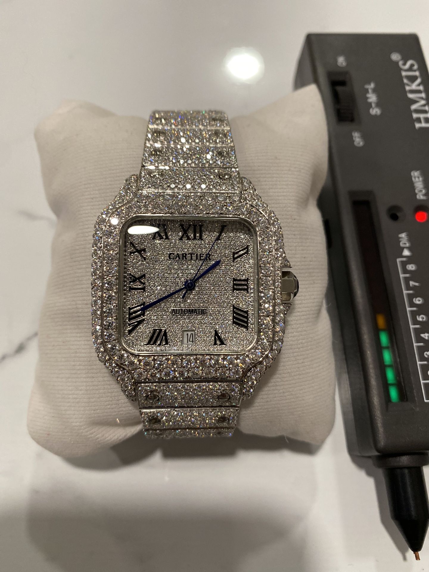 Cartier Bussdown π