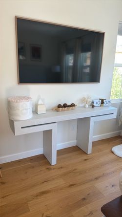 Console table