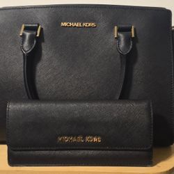 Michael Kors Selma Purse & Wallet Set