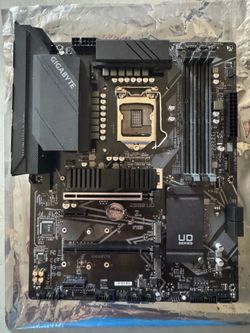 Gigabyte Z590 UD Motherboard