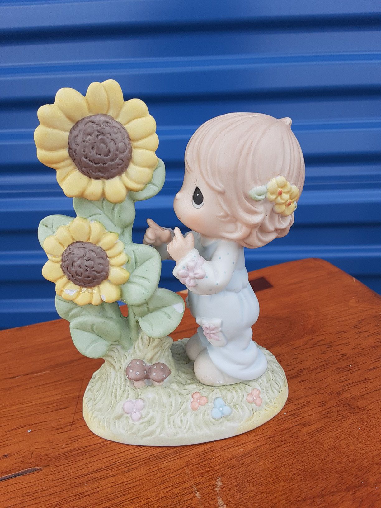 Precious moments figurine sunflower