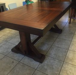 World market dining table