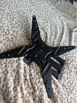 TV wall mount