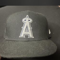 Los Angeles Angels Black New Era Fitted Hat