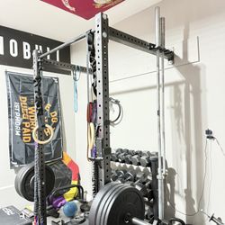 Squat Rack (RACK ONLY)