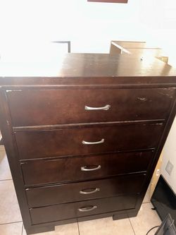 Dark Brown 5-Drawer Wooden Dresser