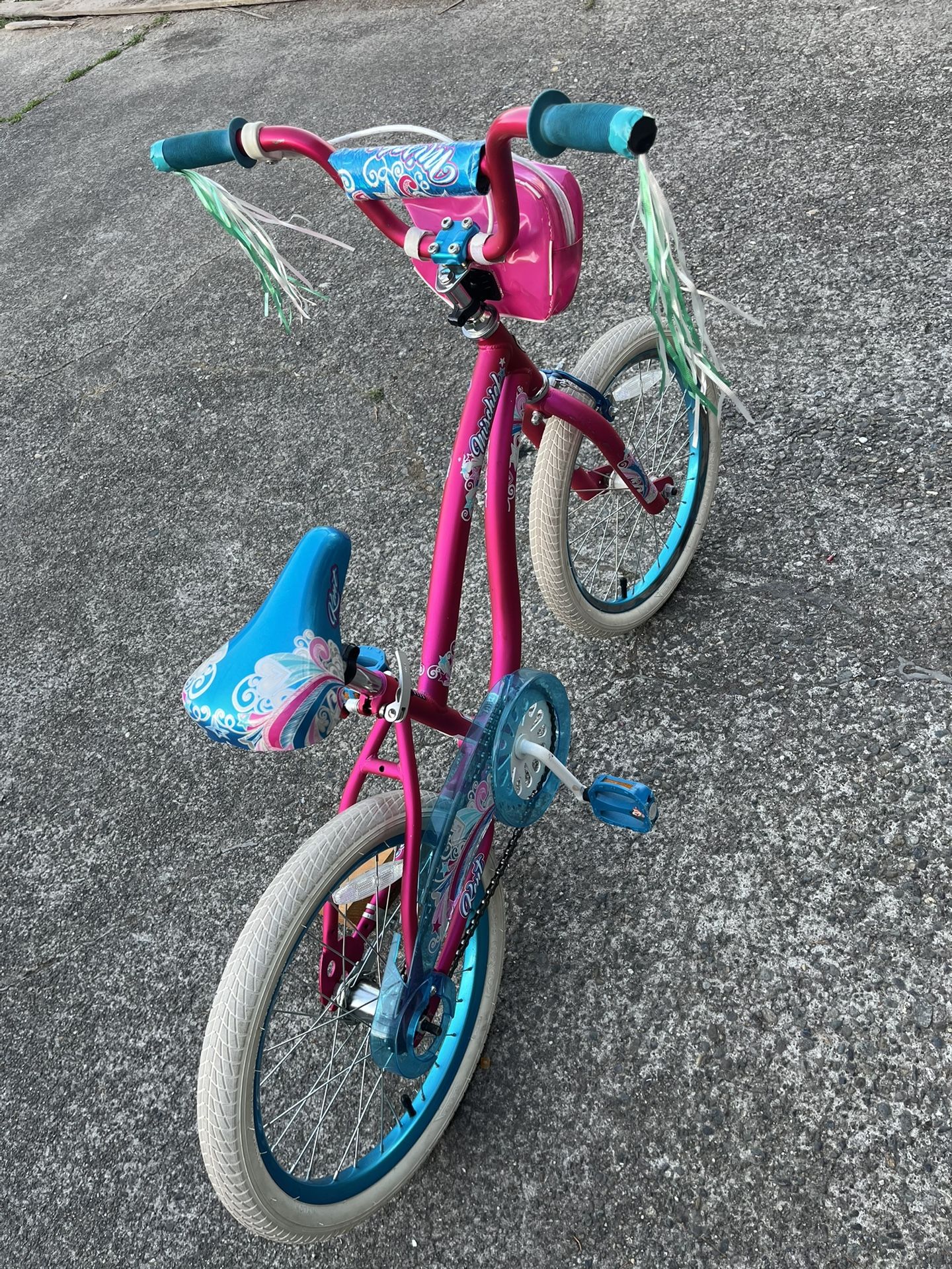 18" Mischief girls bike (in Des Moines)