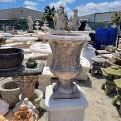 Concrete Planters Urn / Cement Backyard Patio Garden Planter Pot