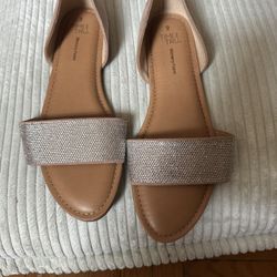 Flat Sandal