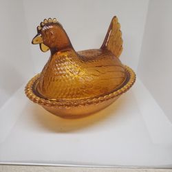 This Item Is A Vintage Indiana Glass "HEN ON NEST ",